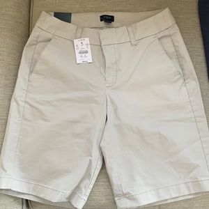 NWT J.Crew 9” khaki short